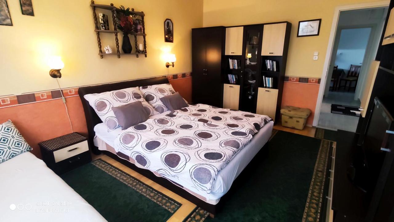 Апартаменти Papp Apartmanhaz Вонярцвашгедь Екстер'єр фото
