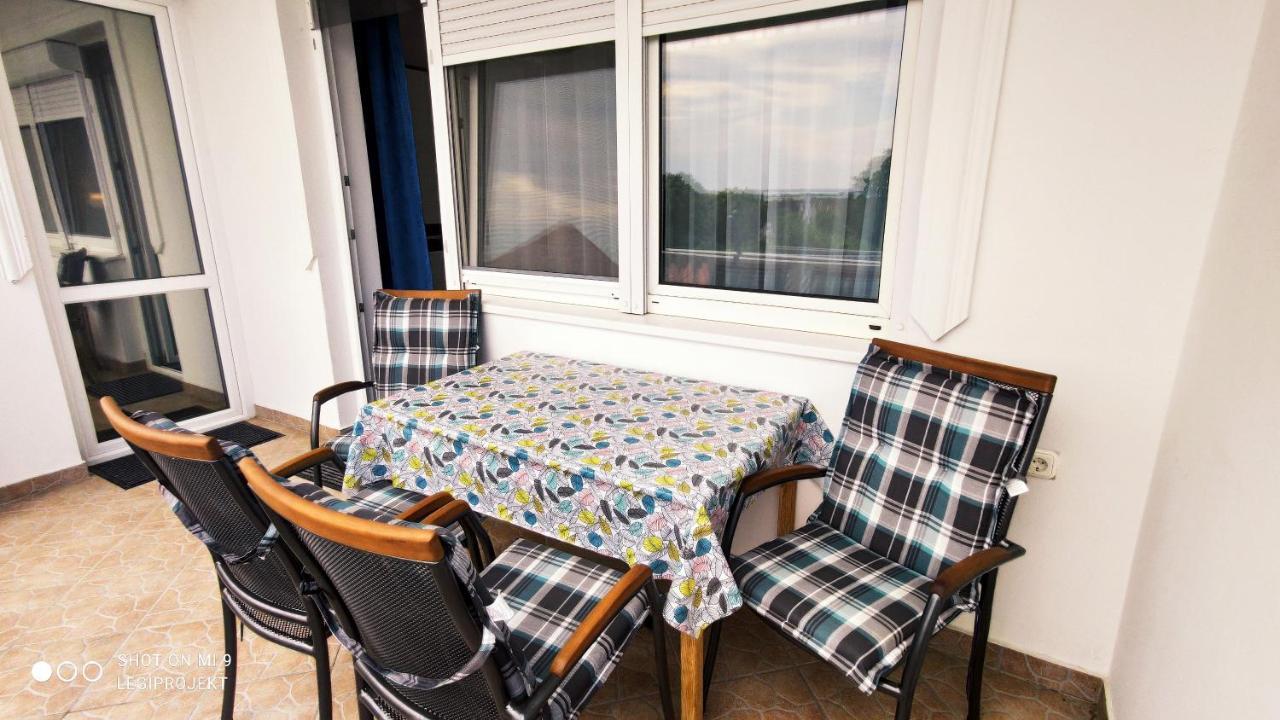 Апартаменти Papp Apartmanhaz Вонярцвашгедь Екстер'єр фото